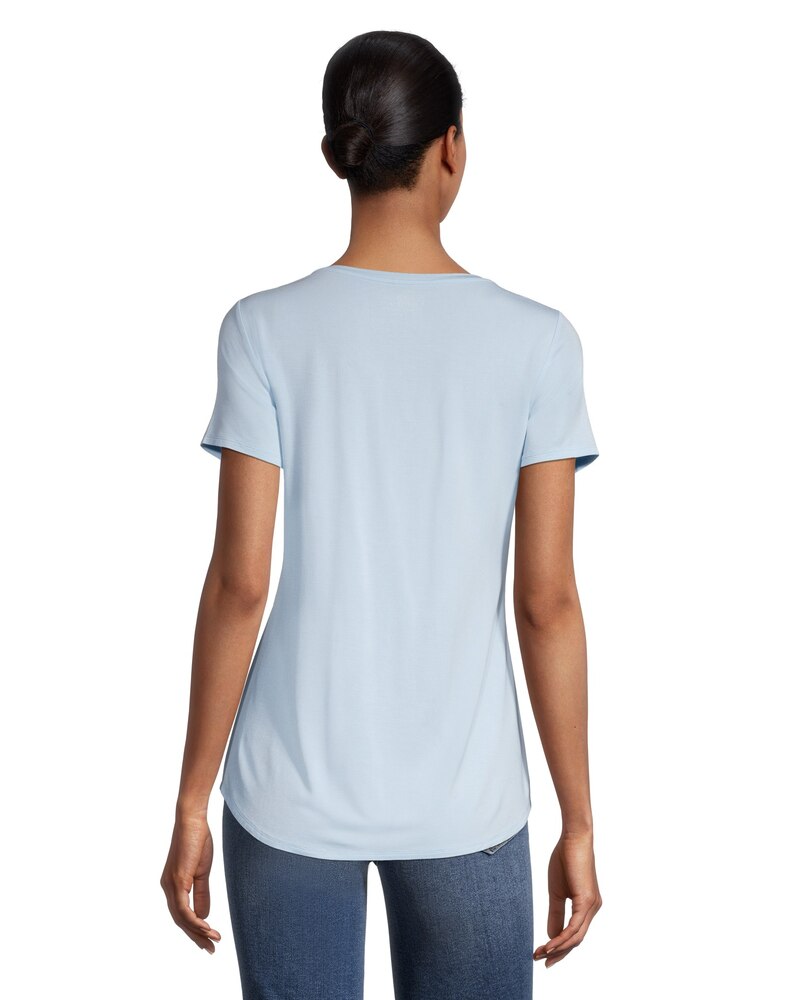 Women's Relaxed Fit Scoop Neck T Shirt