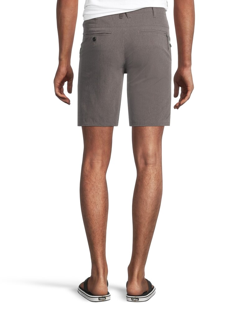 Men's Mid Rise Stretch Textured Herringbone Quick Dry Hybrid Shorts