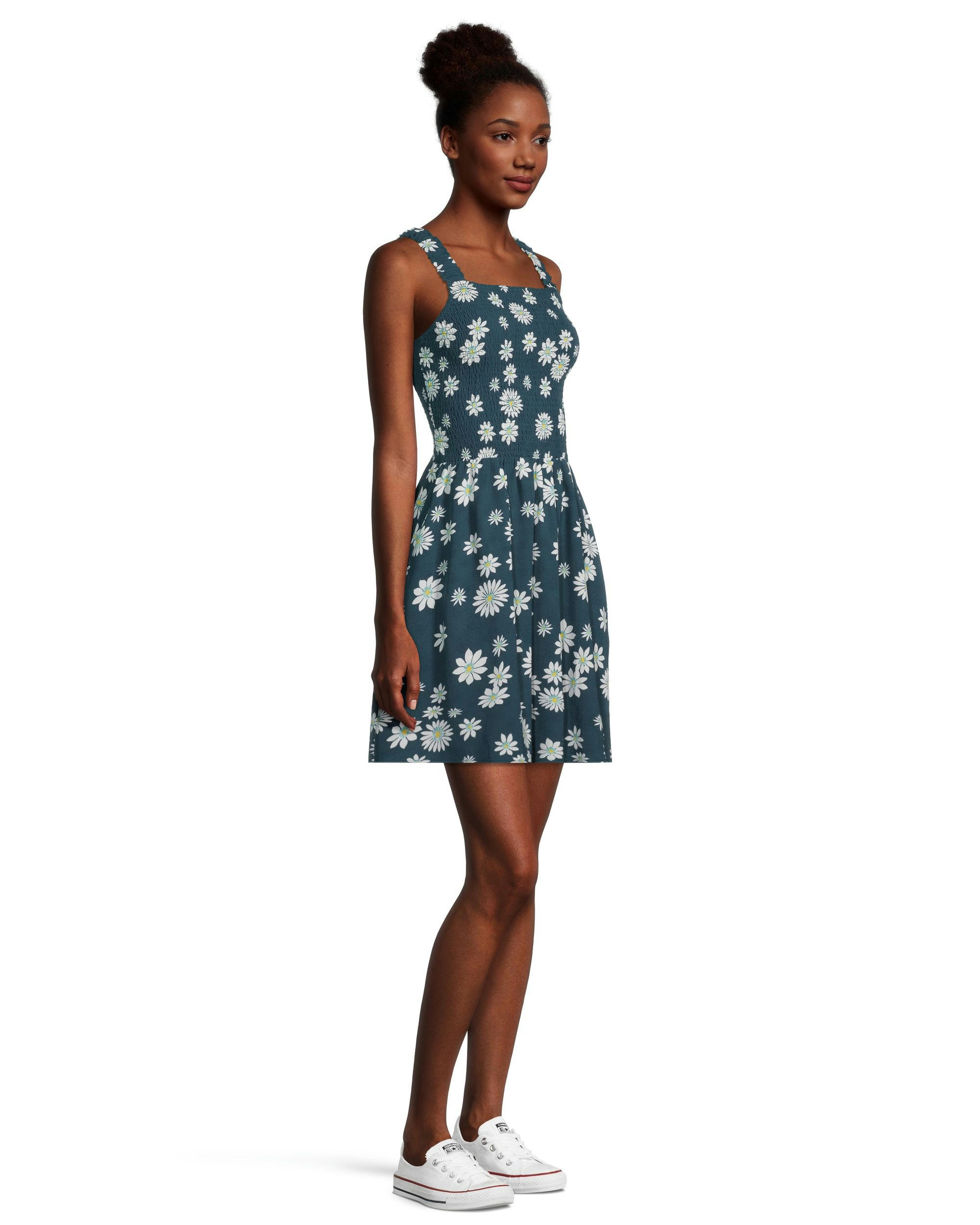 Women's Smocked Sleeveless Dress