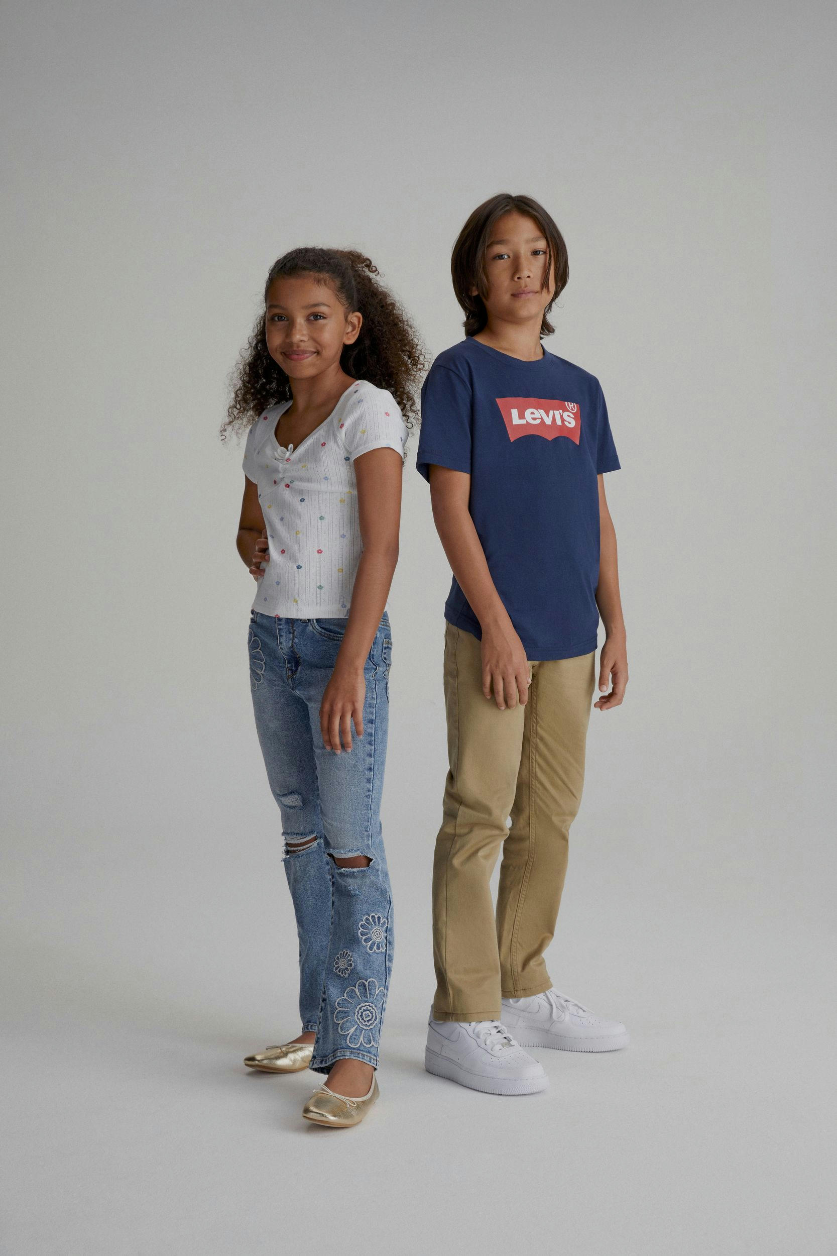 Levi's Kids' Unisex Batwing Graphic Short Sleeve T Shirt