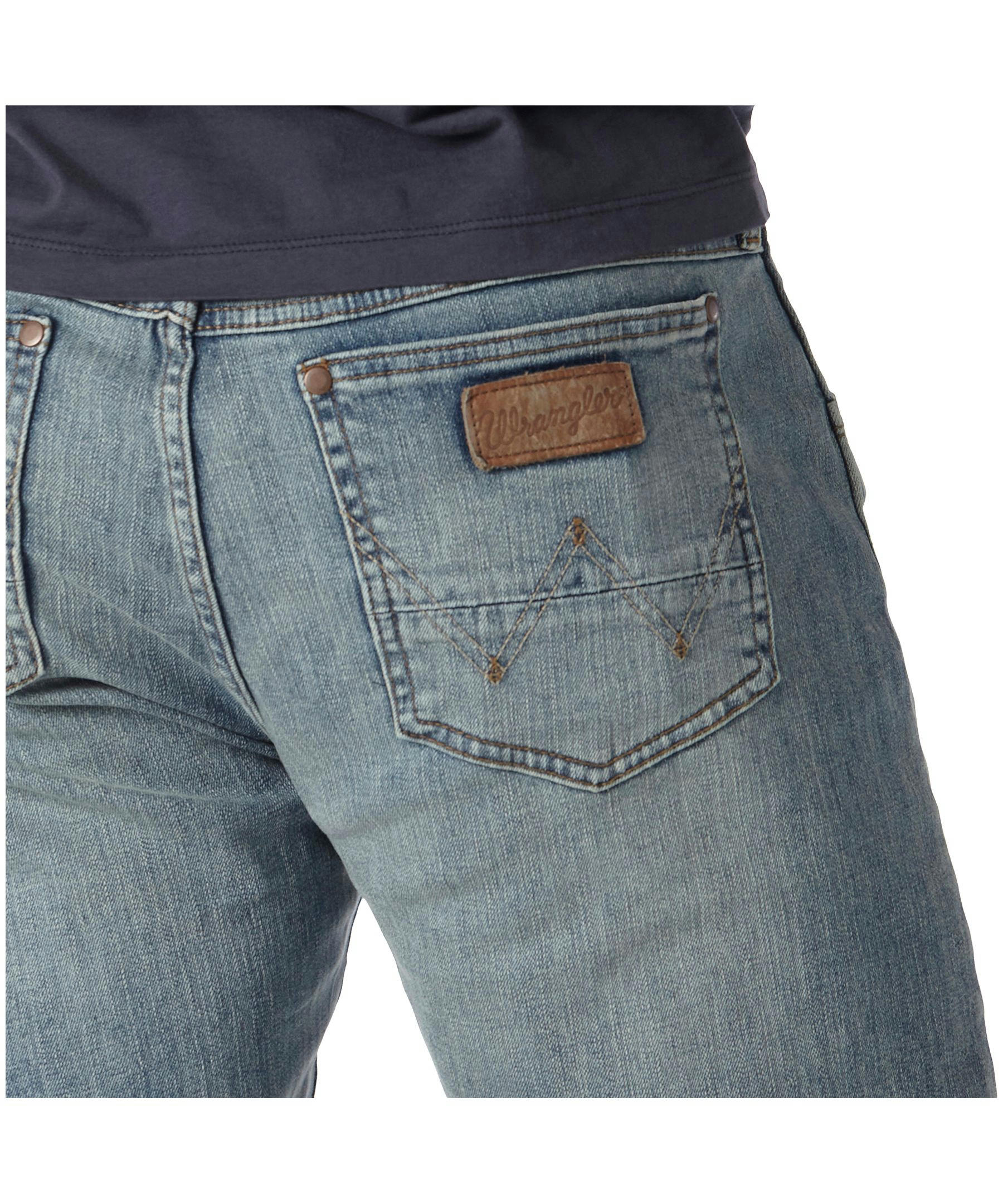 Wrangler Men's Retro Mid Rise Slim Bootcut Stretch Denim Jeans