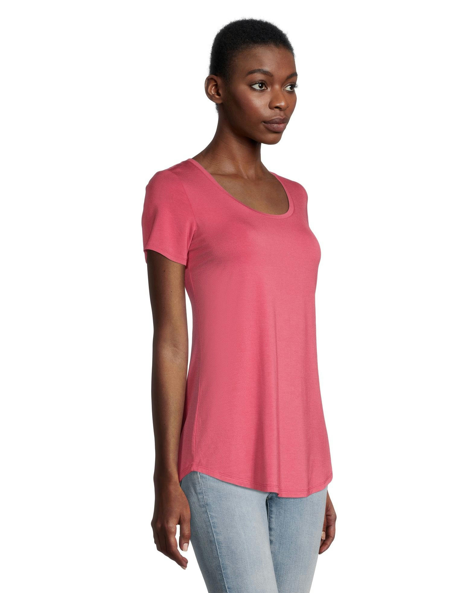 Women's Relaxed Fit Scoop Neck T Shirt