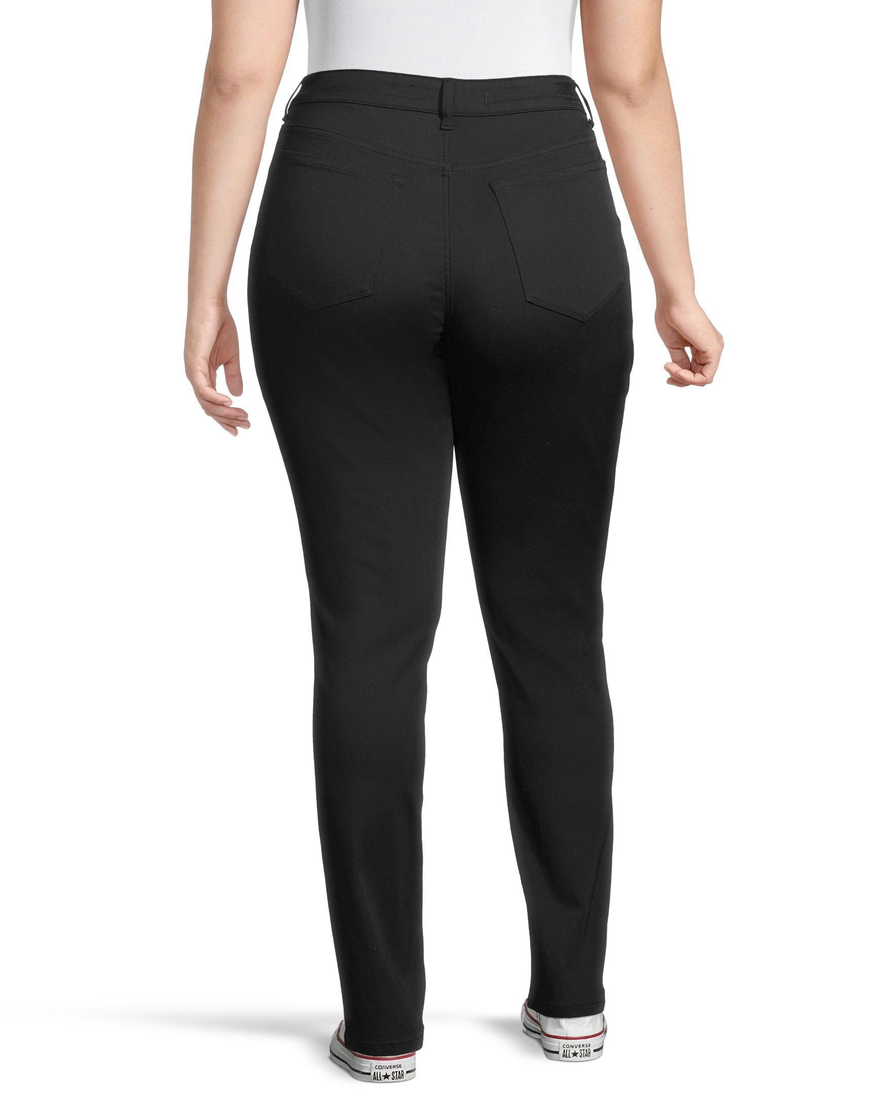 Denver Hayes Women's Curvy Mid Rise Straight Leg Jeans