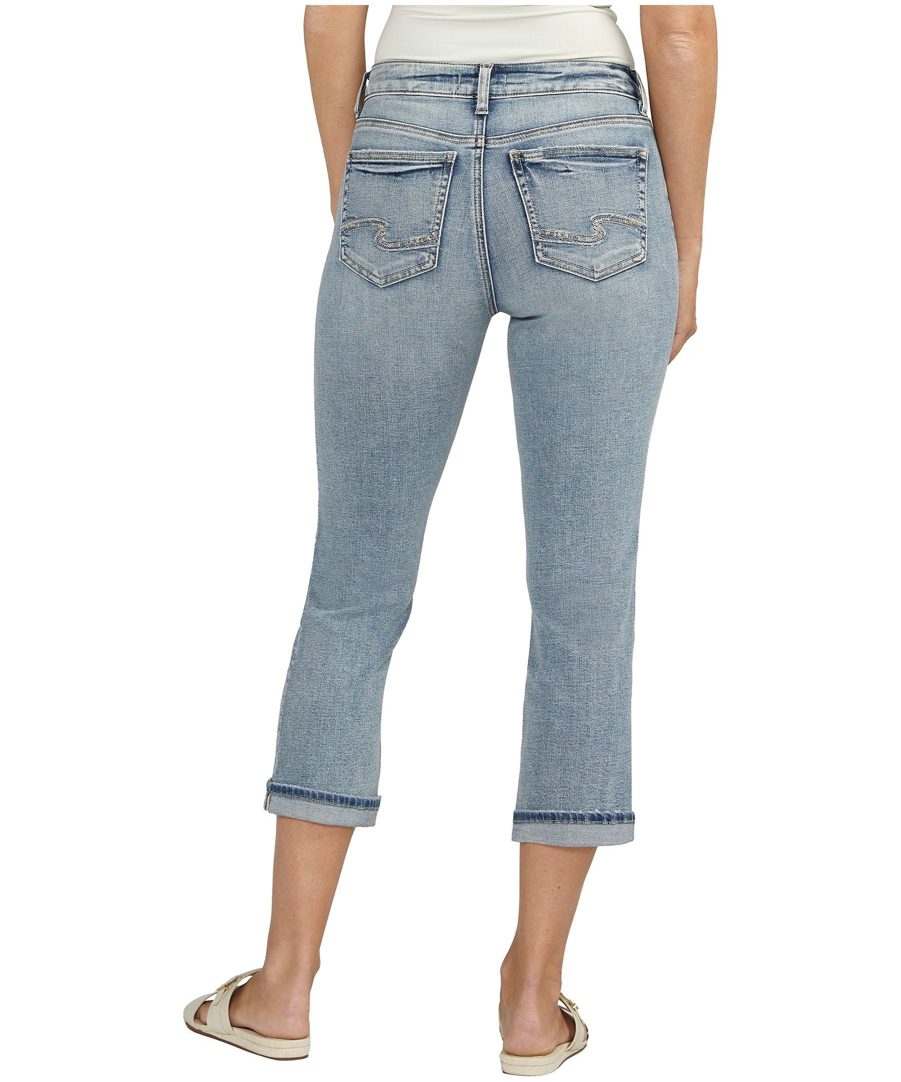 Silver Women's Suki Mid Rise Curvy Fit Capris