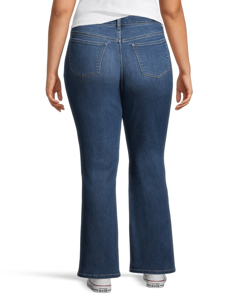 Denver Hayes Women's Curvy Straight Jeans