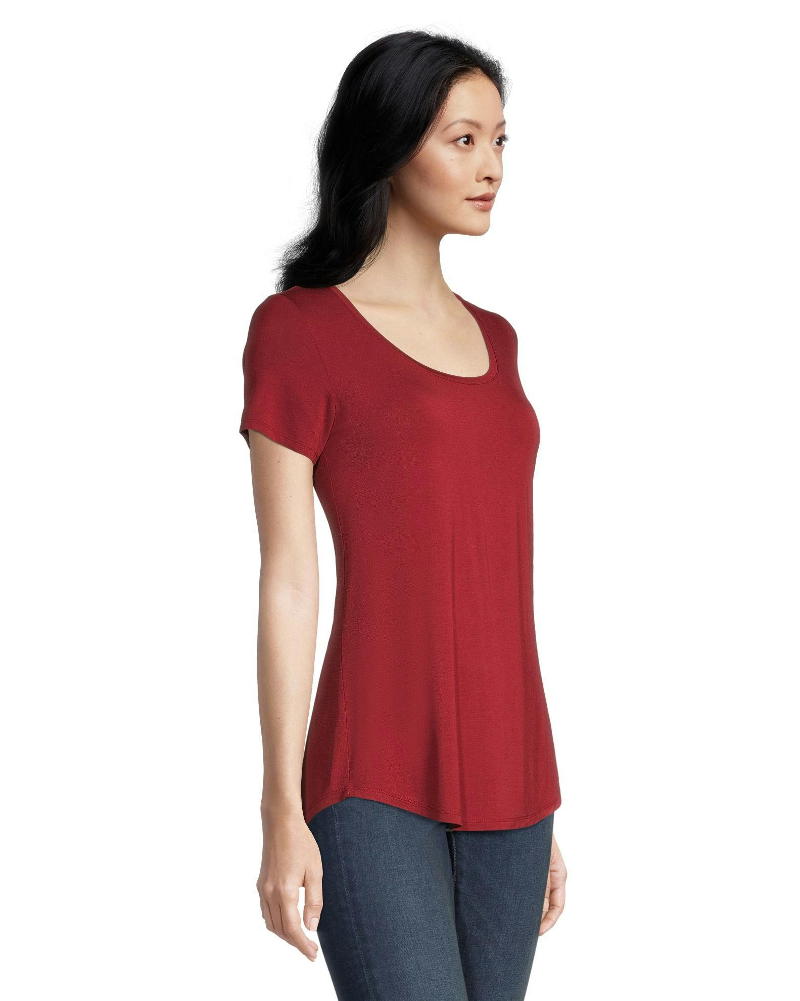 Women's Relaxed Fit Scoop Neck T Shirt