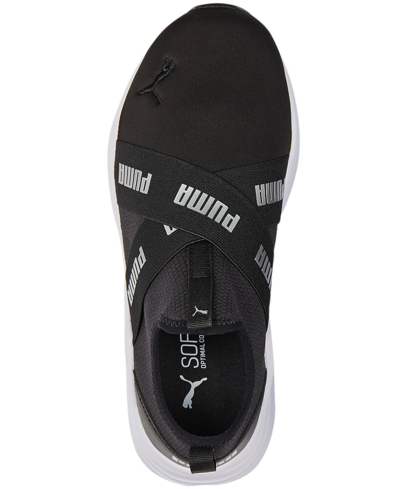 Women's Wired Run Pull On Sneakers