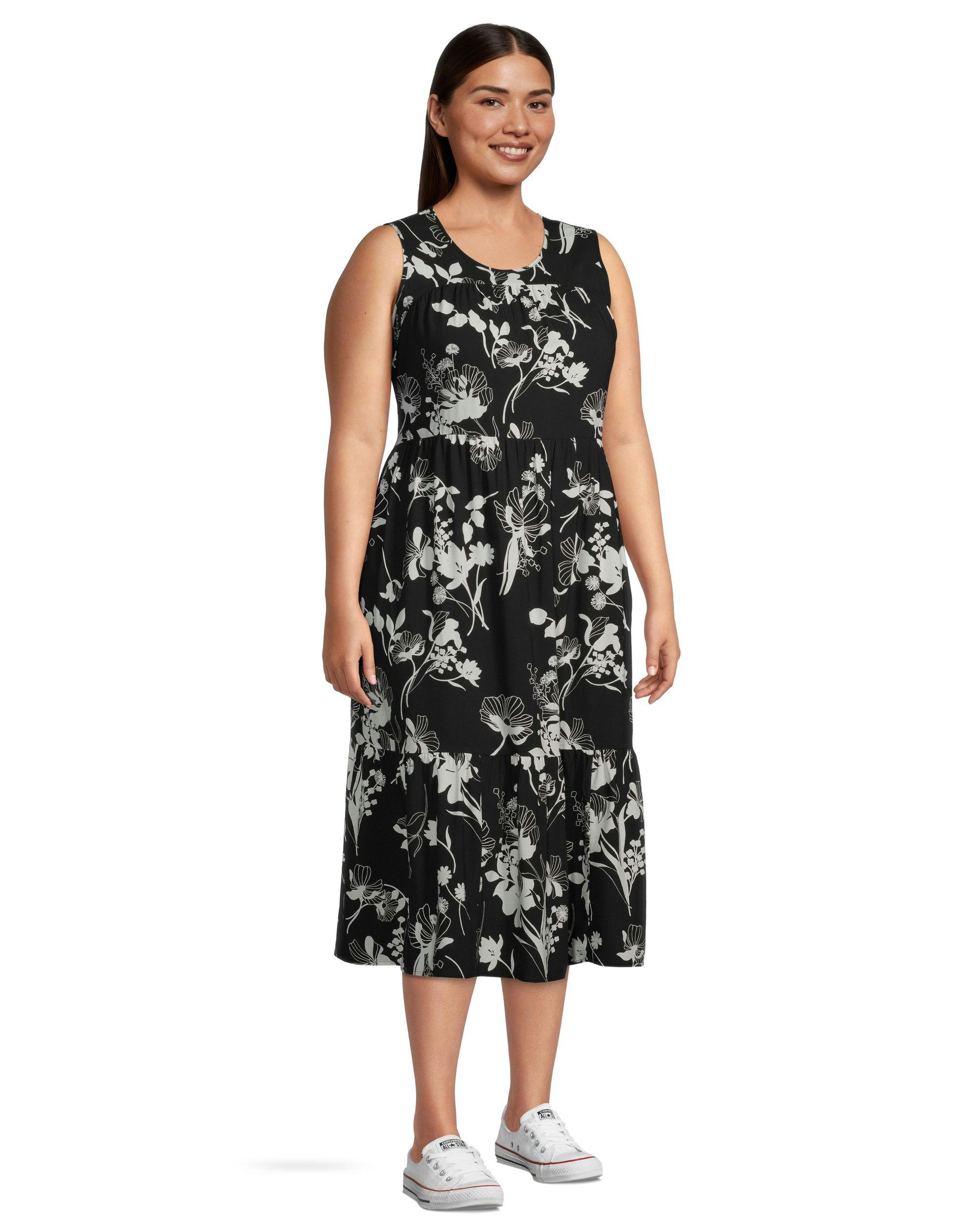 Women's Sleeveless Scoop Neck Tiered Midi Dress