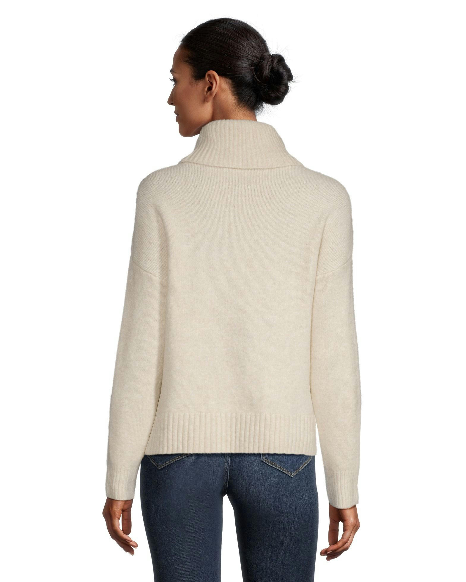 Denver Hayes Women's Luxe Supersoft Semi Fitted Turtleneck Pullover