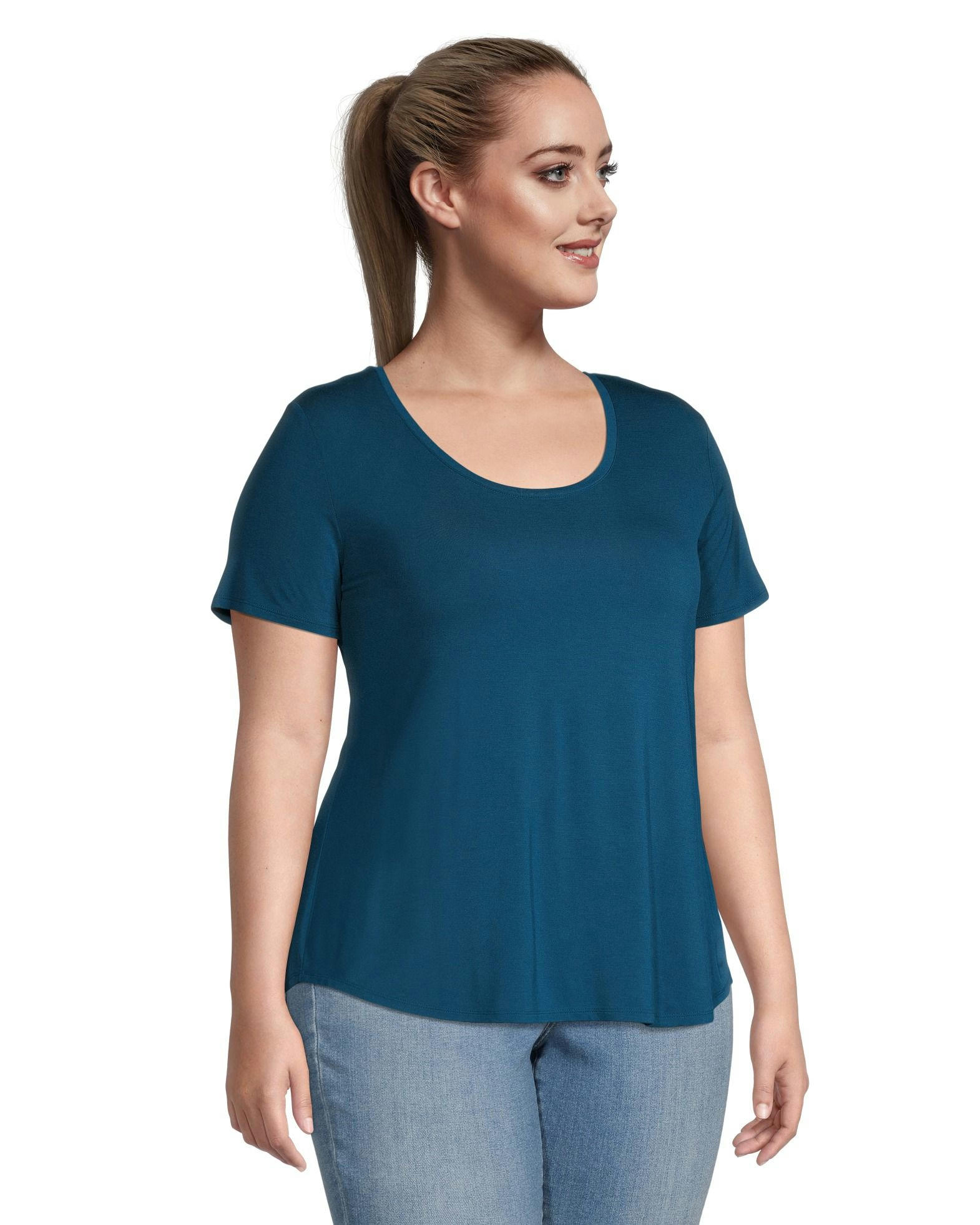Women's Relaxed Fit Scoop Neck T Shirt