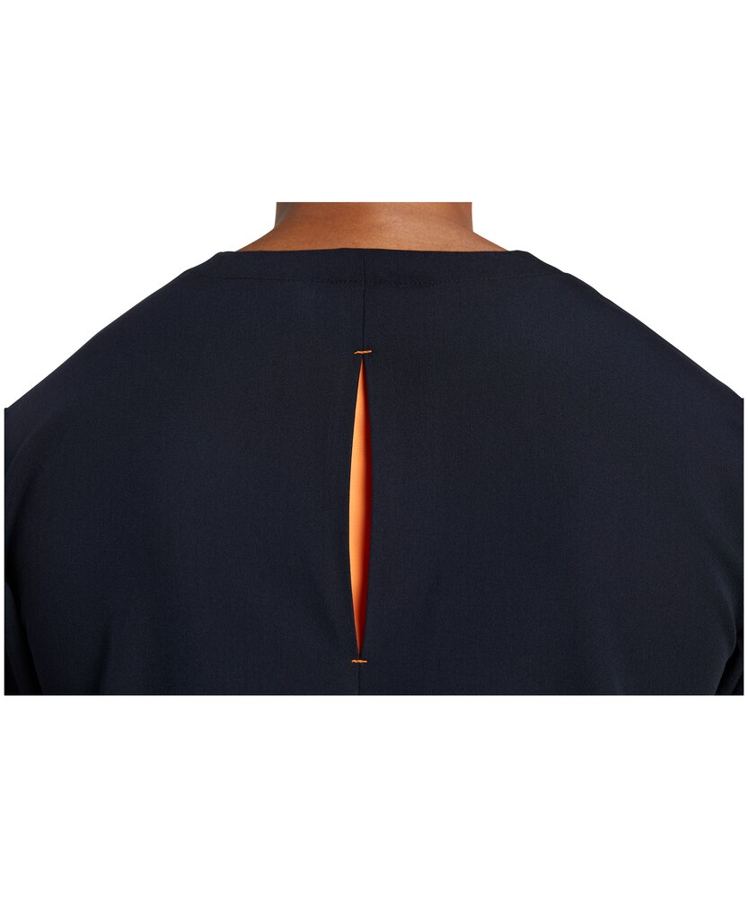 Helly Hansen Workwear Men's Back Pleat Stretch V-Neck Short Sleeve Scrub Top