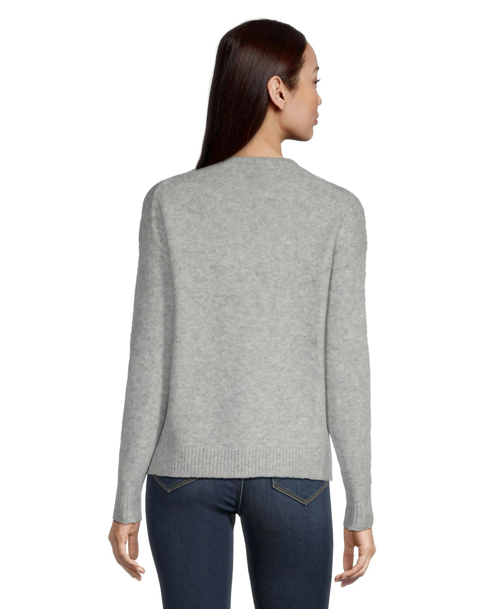 Denver Hayes Women's Luxe Supersoft Semi Fitted V Neck Pullover