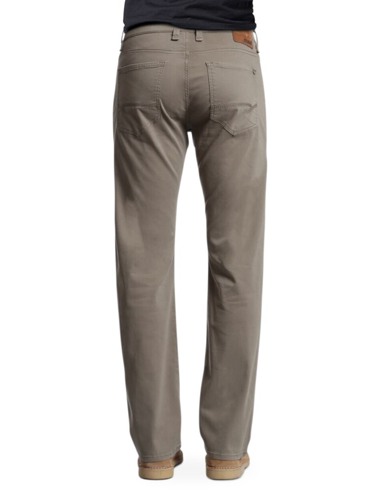 Mavi Men's Marcus Reg Rise Slim Straight Olive Beltown Jeans