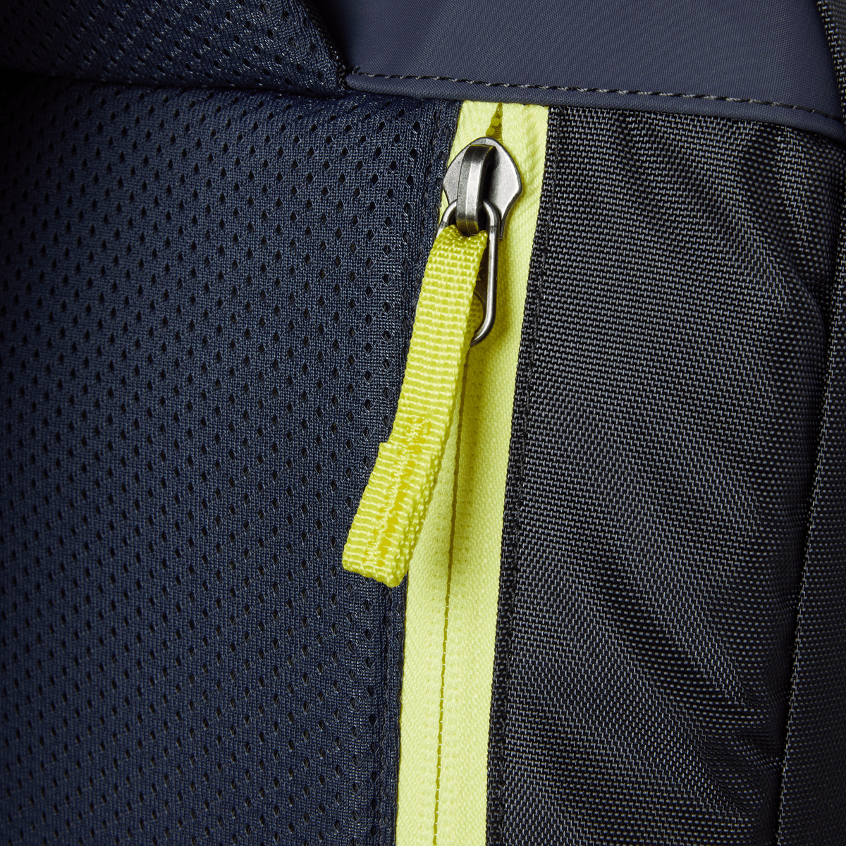 Chasqui 13L Sling - Cada Día