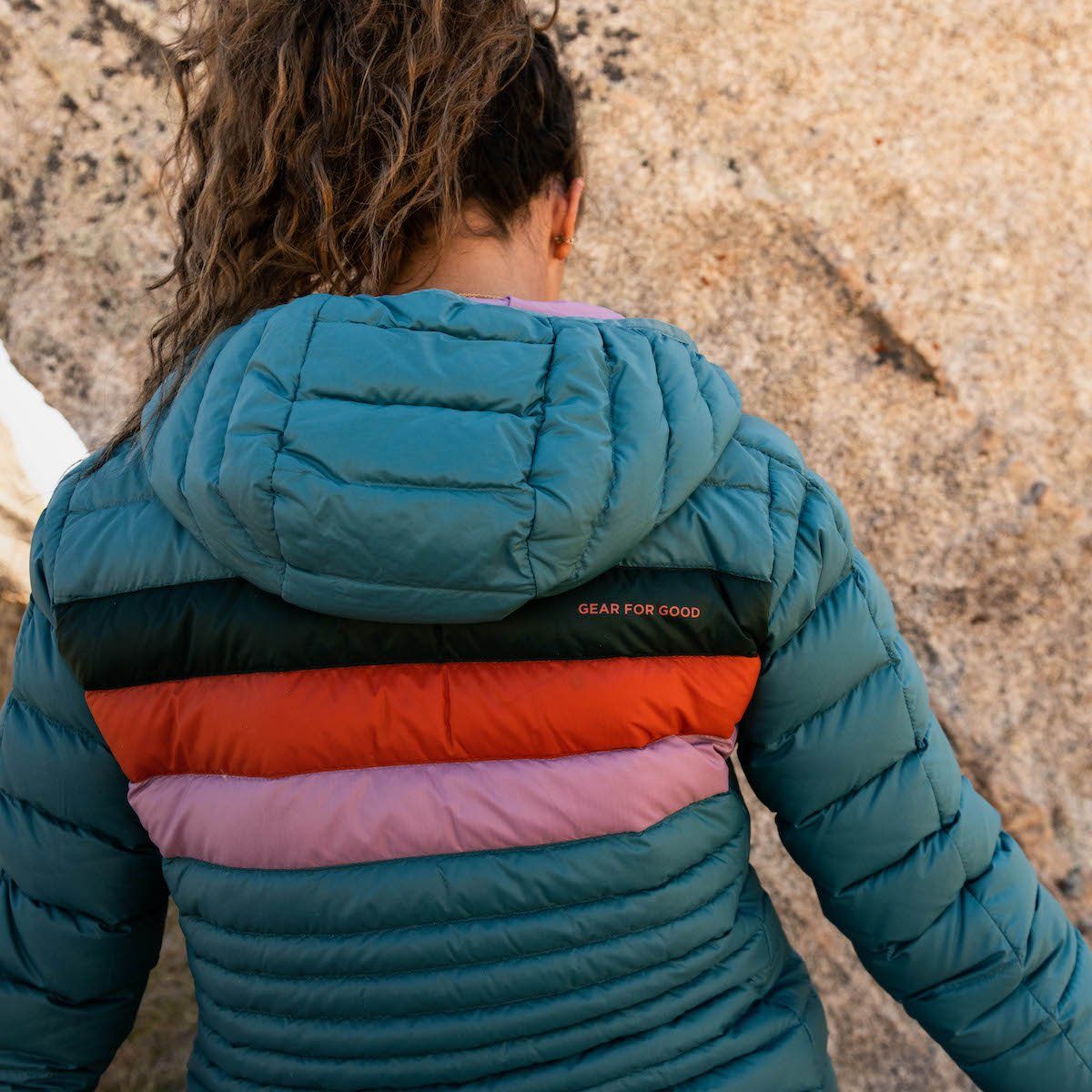 Fuego Hooded Down Jacket - Women's