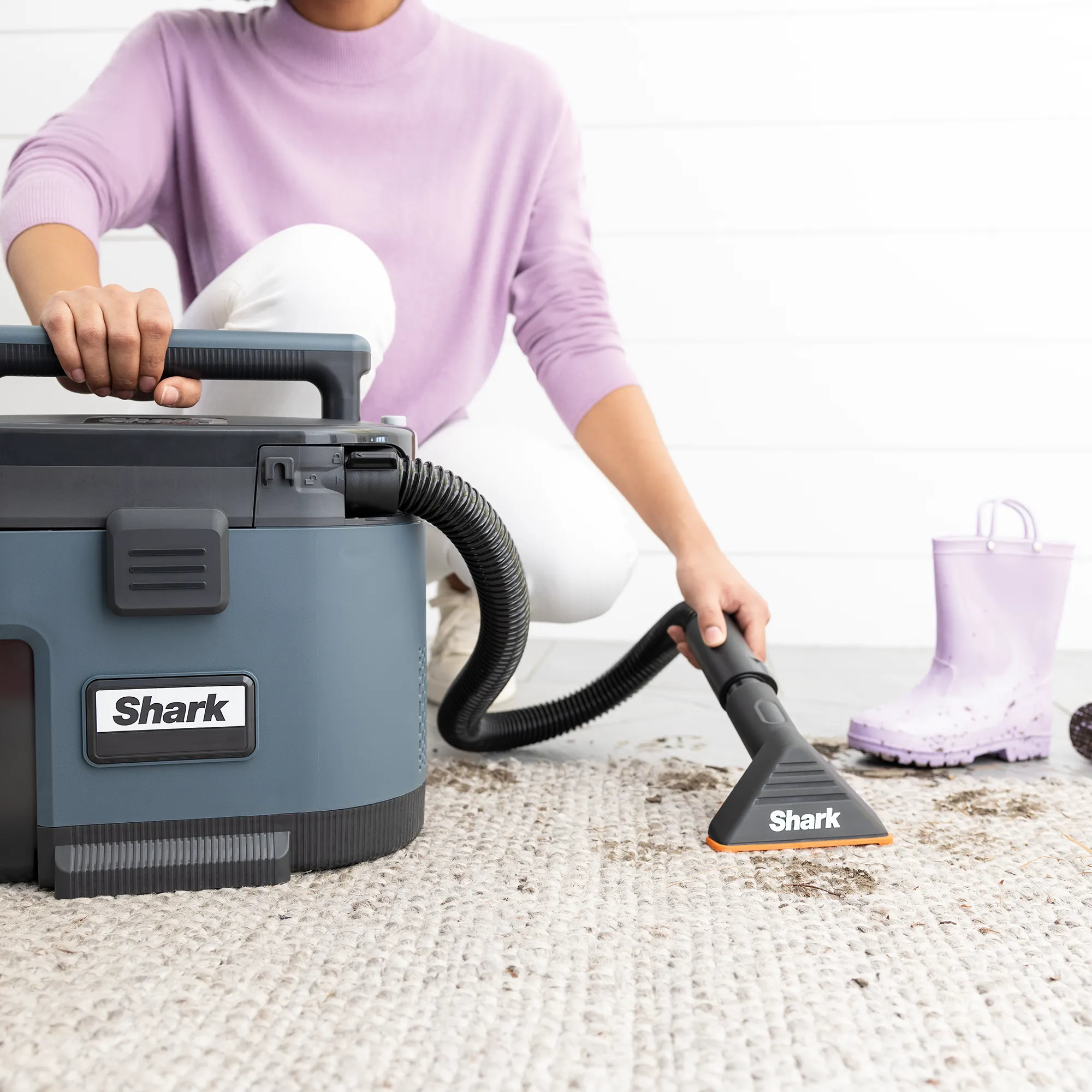 Shark MessMaster Portable Wet/Dry Vacuum