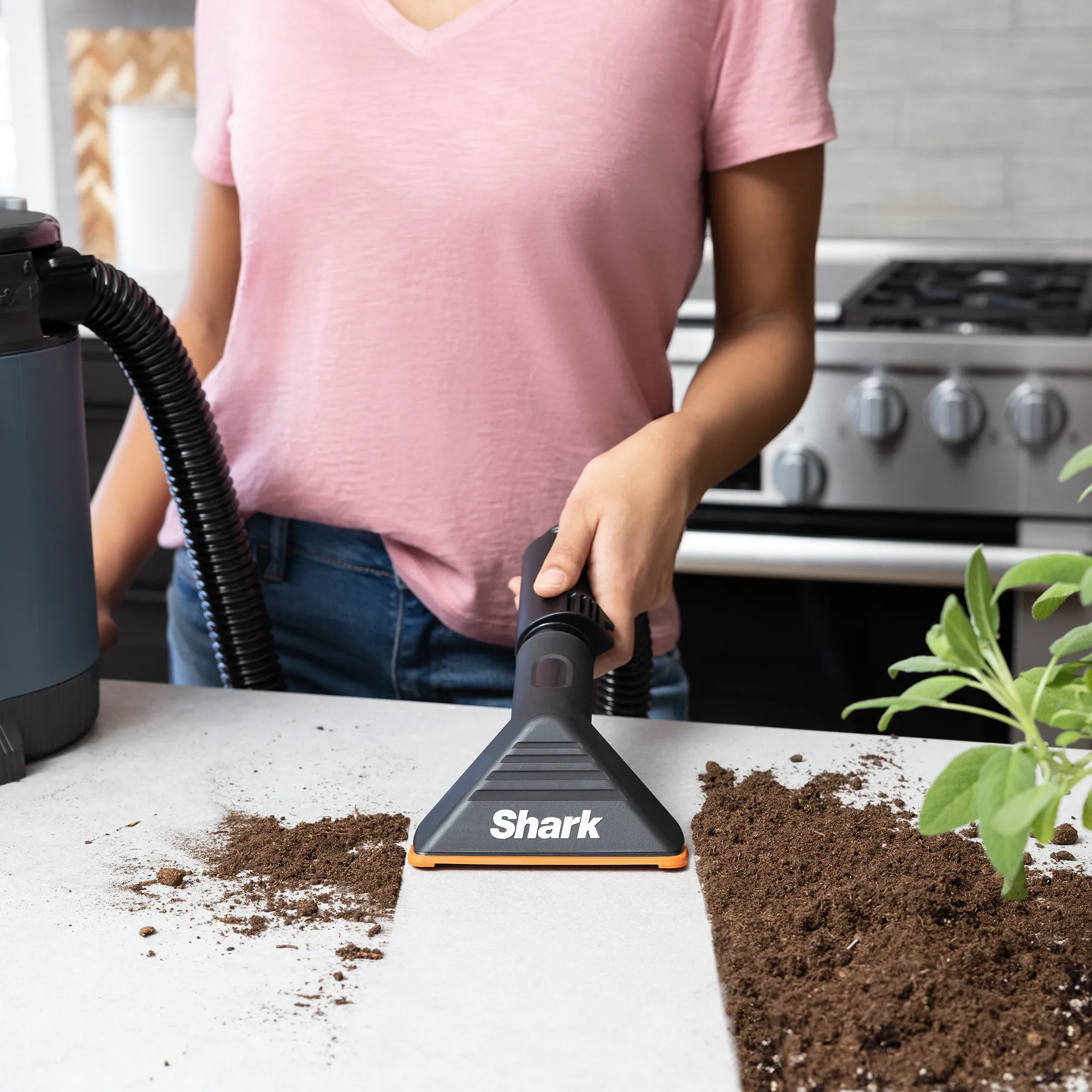 Shark MessMaster Portable Wet/Dry Vacuum