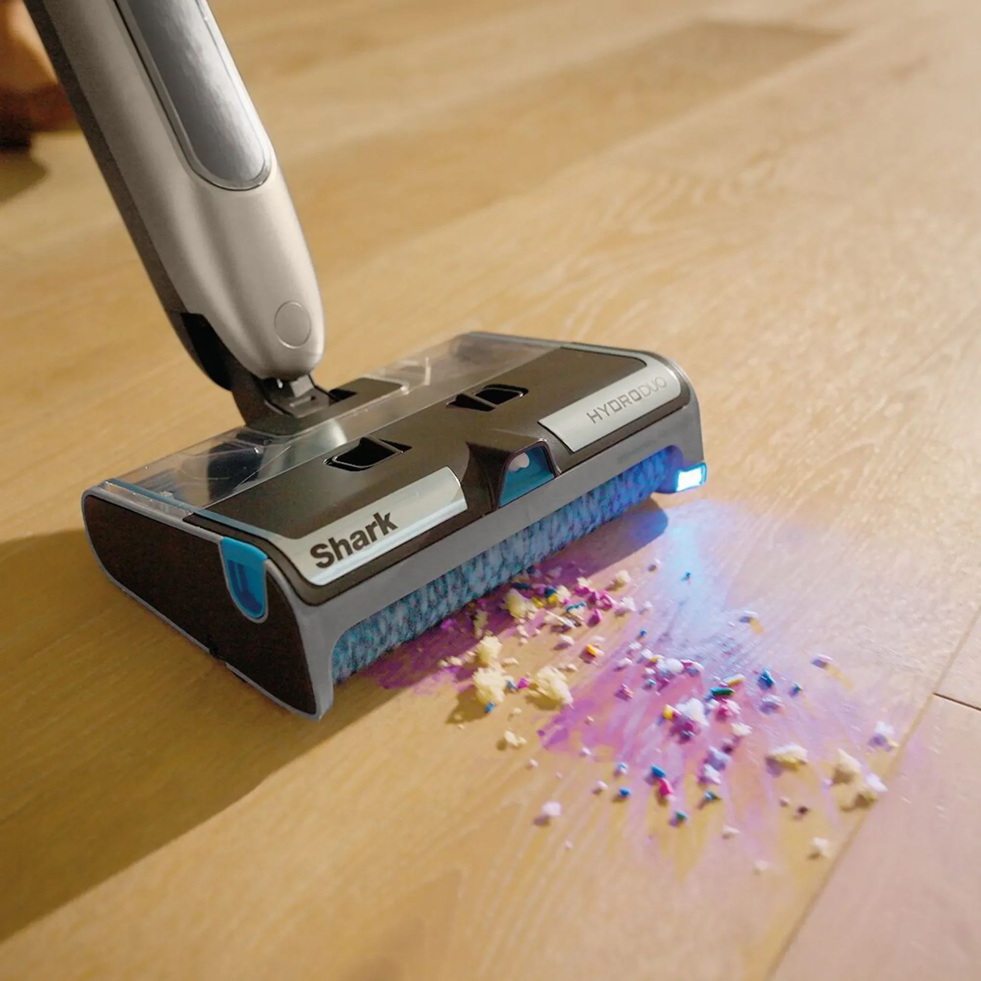 Shark HydroDuo with Dirt-Reveal Technology