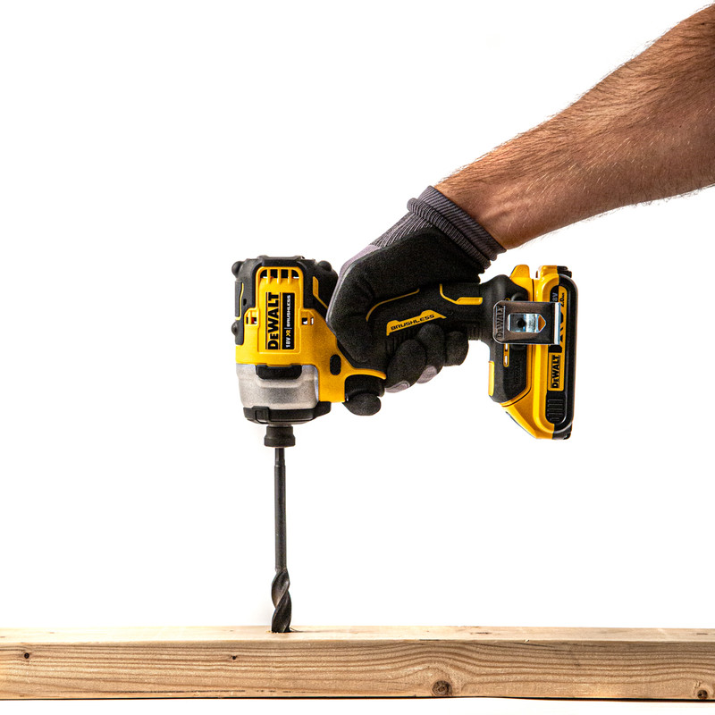 DeWalt Extreme Tri Flute Wood Drill Bit 28 x 152mm