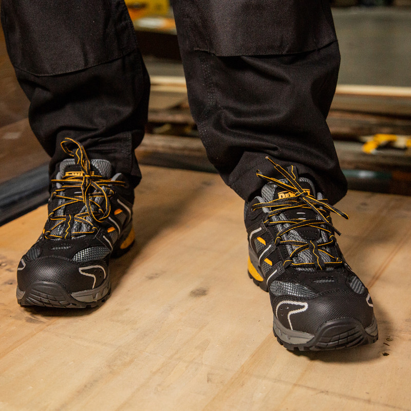 DeWalt Cutter Safety Trainers Size 12