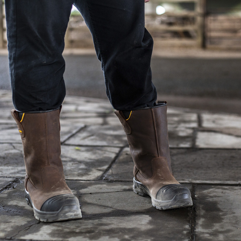 DeWalt Millington PU Rigger Safety Boots Size 5