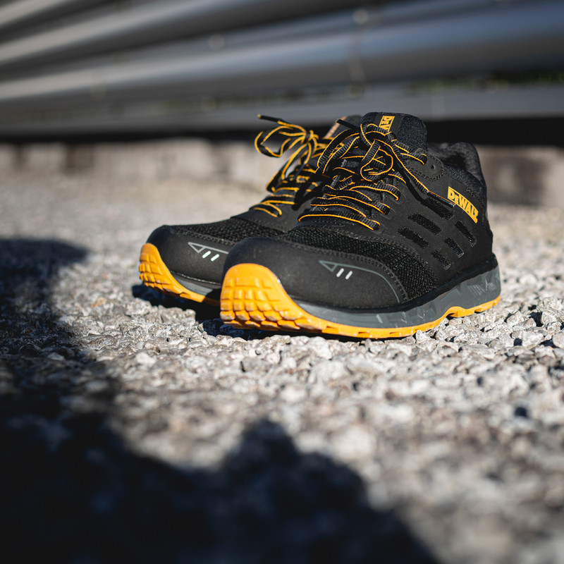 DeWalt Prism Safety Trainers Size 9