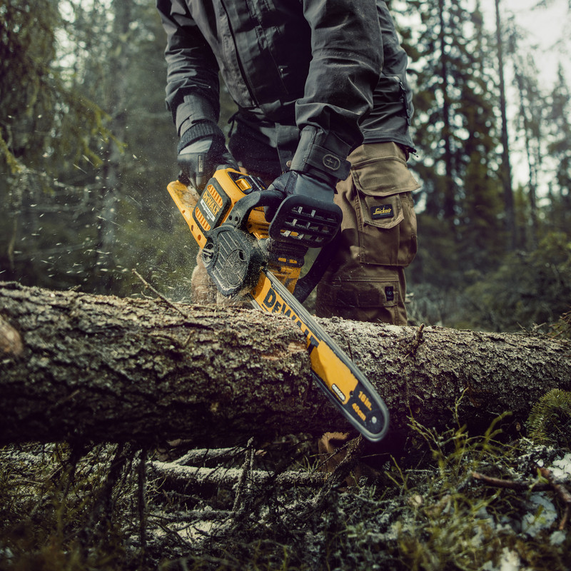 DeWalt DCM575 54V FlexVolt 40cm Brushless Cordless Chainsaw Body Only