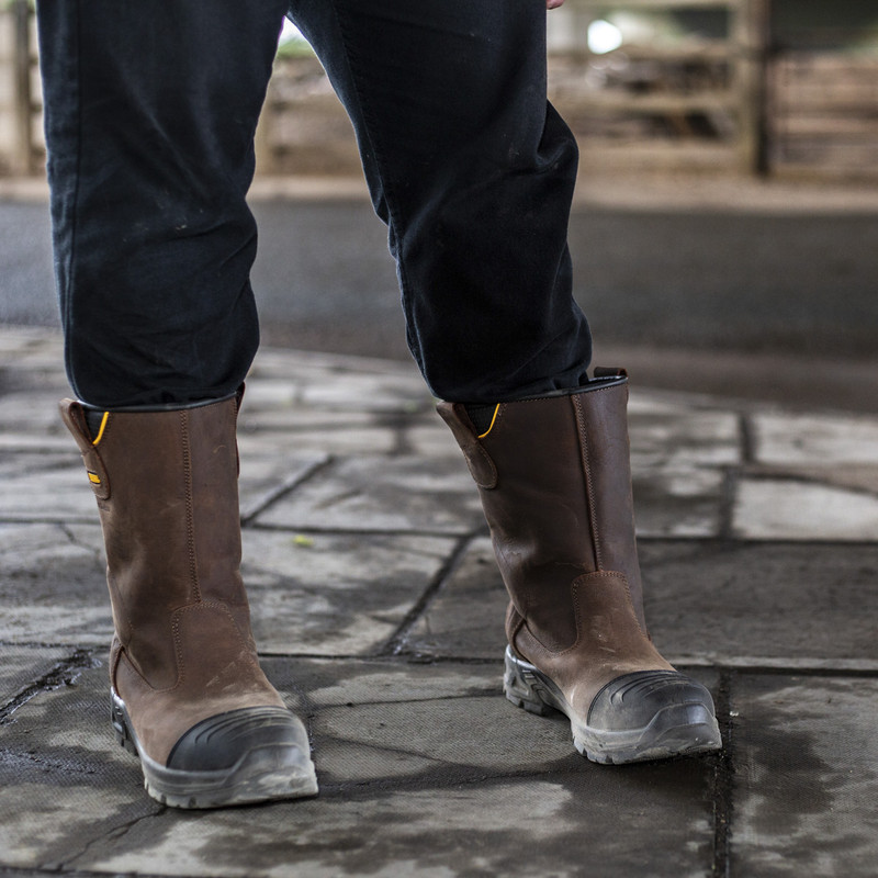 DeWalt Millington PU Rigger Safety Boots Size 8