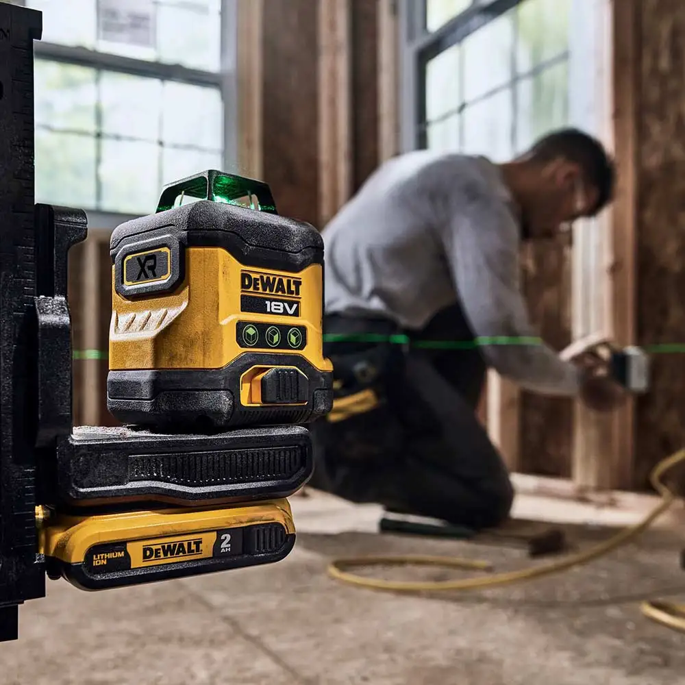 DEWALT 18V XR Compact 3 x 360 Degree Multiline Laser Kit Green DCLE34031D1-XE