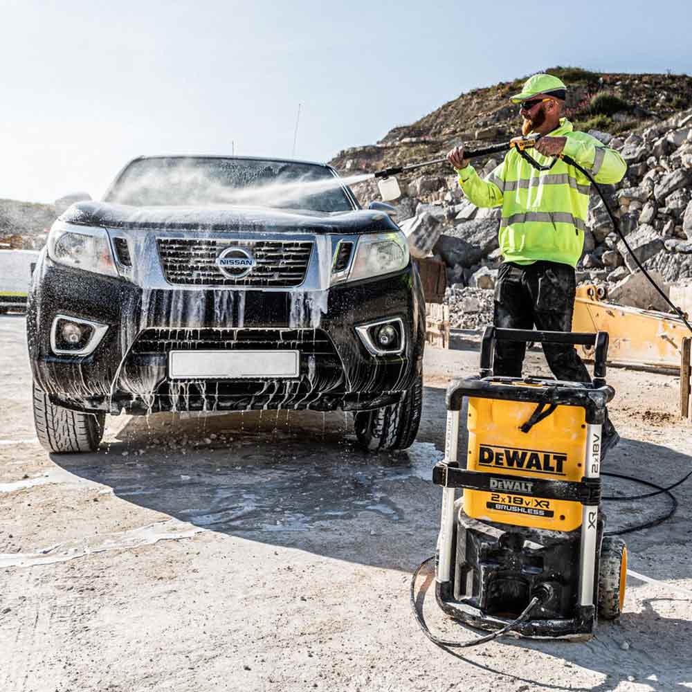 DEWALT 2 x 18V XR Brushless 1600PSI Pressure Washer Skin DCMPW1600N-XE