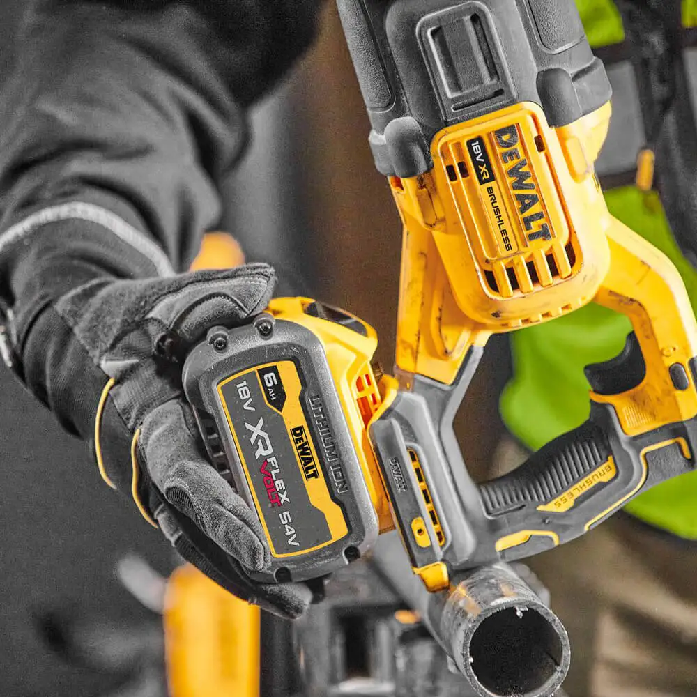 DEWALT 18V XR FlexVolt Advantage Brushless Reciprocating Saw Skin DCS386N-XE