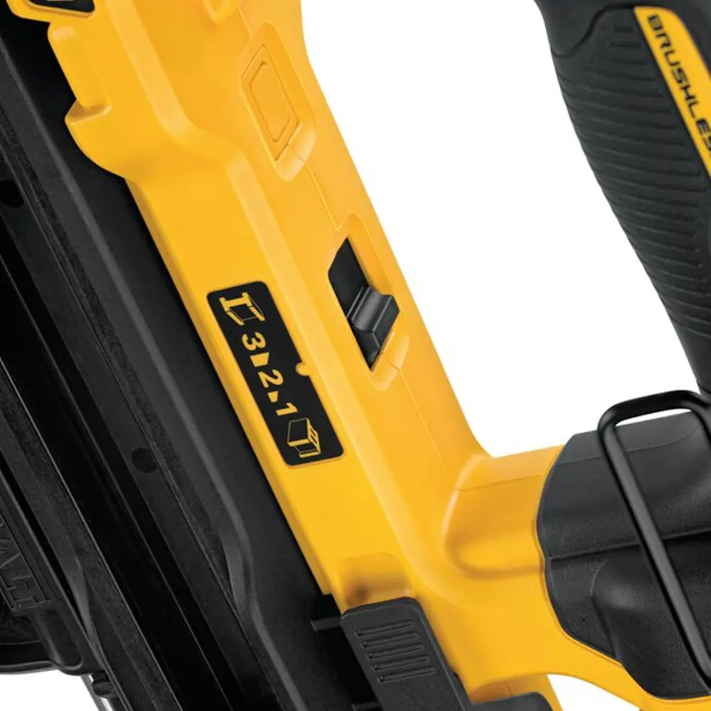 DEWALT 18V Brushless XR Concrete Nailer Skin DCN890N-XJ