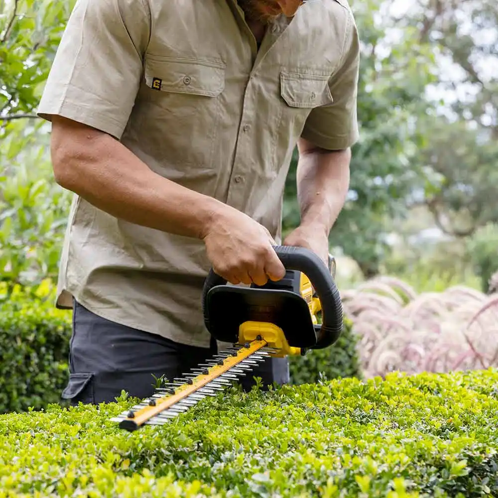 DEWALT 54V 660mm Hedge Trimmer Skin DCMHT573N-XE