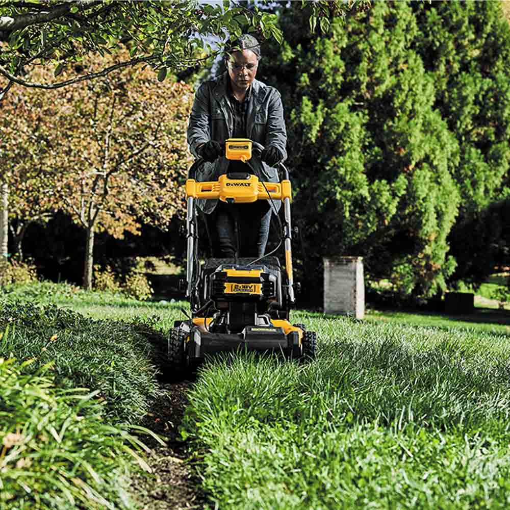 DEWALT 36V (18Vx2) Brushless 540mm Lawn Mower Skin DCMWSP564N-XE