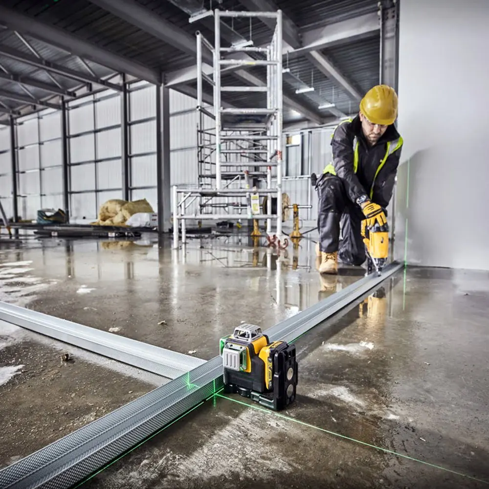 DEWALT 12V 3 x 360° Multi-Line Laser Level Green Kit DCE089D1G-XE