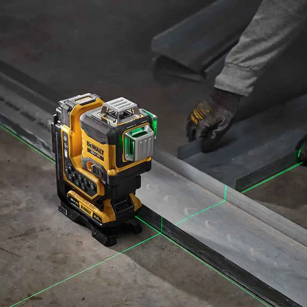 DEWALT 18V XR 3 x 360 Degree 1 x 2.0Ah Multiline Green Laser Level with Remote DCLE34035D1-XE