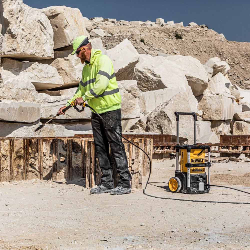 DEWALT 2 x 18V XR Brushless 1600PSI Pressure Washer Skin DCMPW1600N-XE