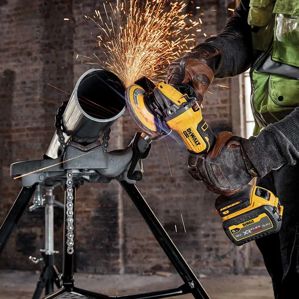 DEWALT 18V Brushless 1 x 6.0AH 125mm Angle Grinder Kit DCG416T1-XE