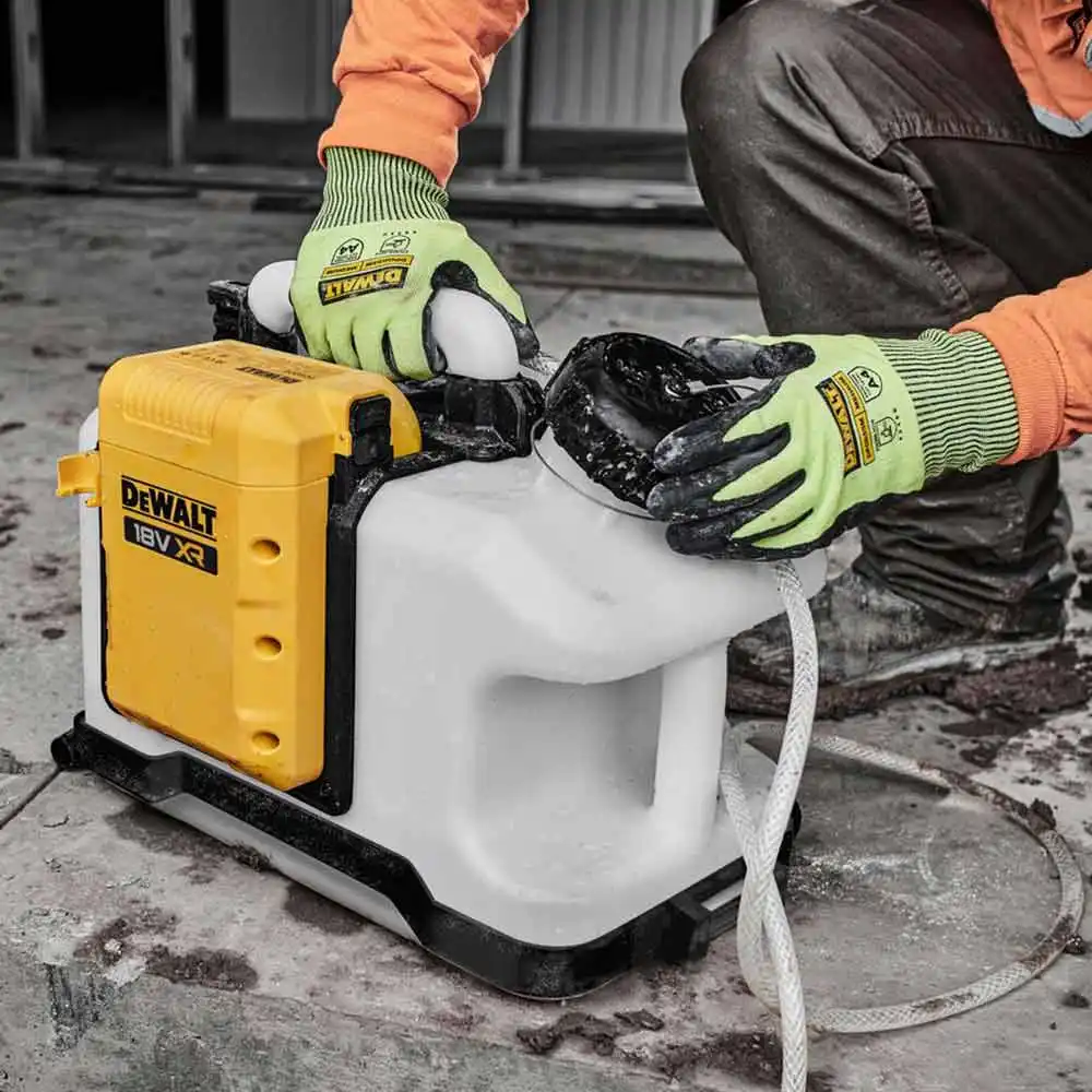 DEWALT 18V 15L Water Tank Skin DCE6820N-XJ