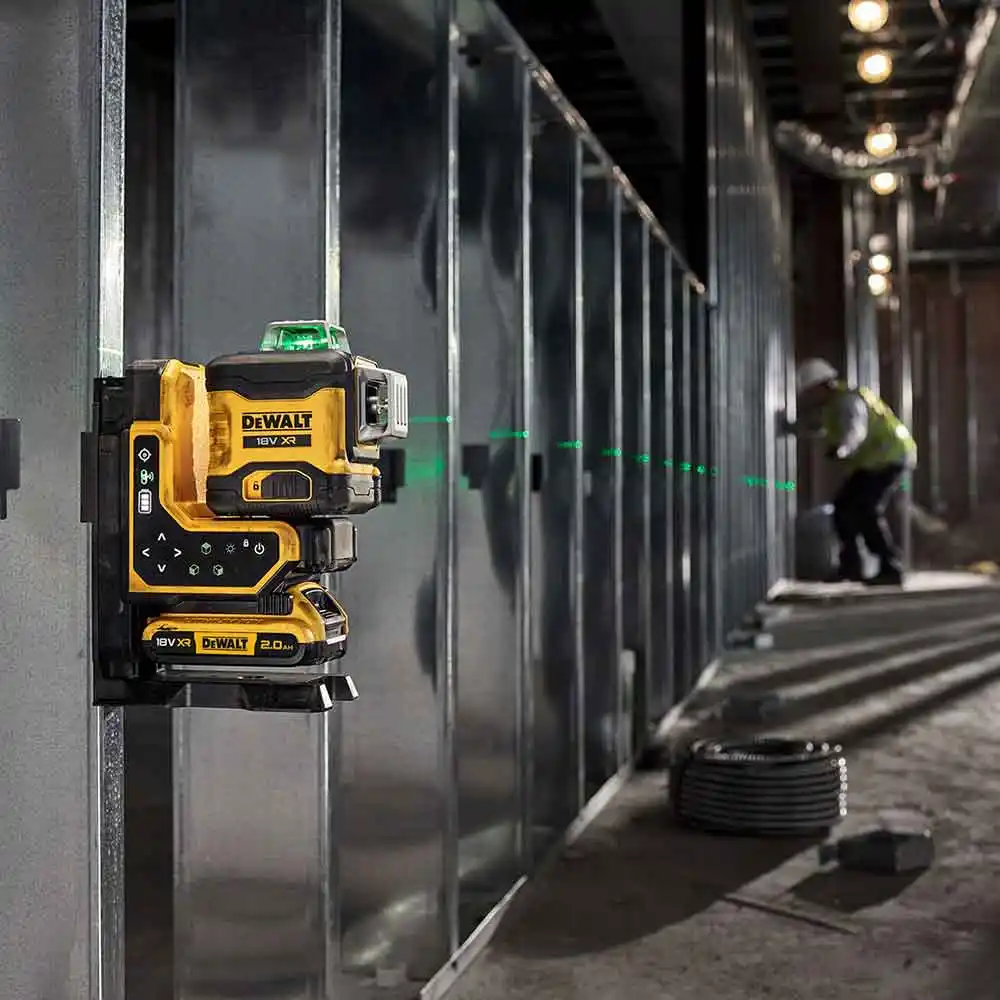DEWALT 18V XR 3 x 360 Degree 1 x 2.0Ah Multiline Green Laser Level with Remote DCLE34035D1-XE