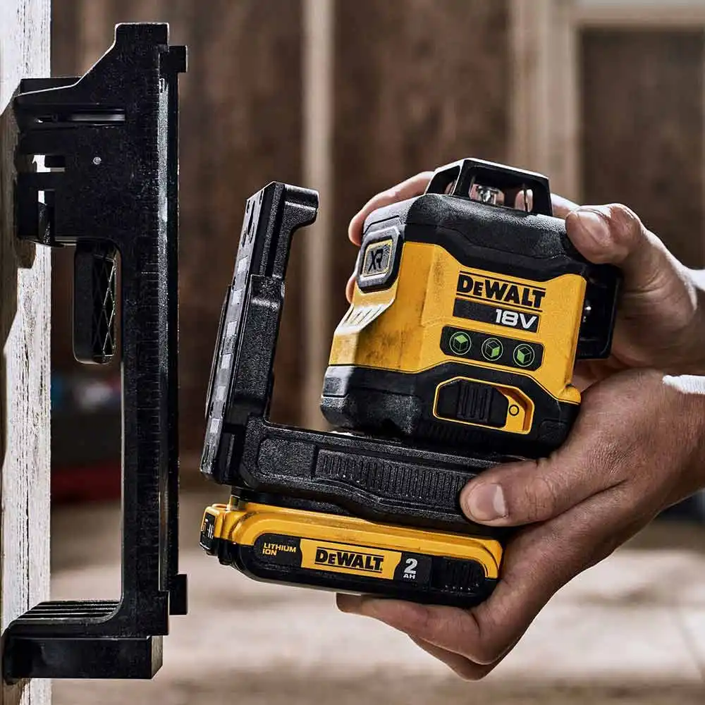 DEWALT 18V XR Compact 3 x 360 Degree Multiline Laser Kit Green DCLE34031D1-XE