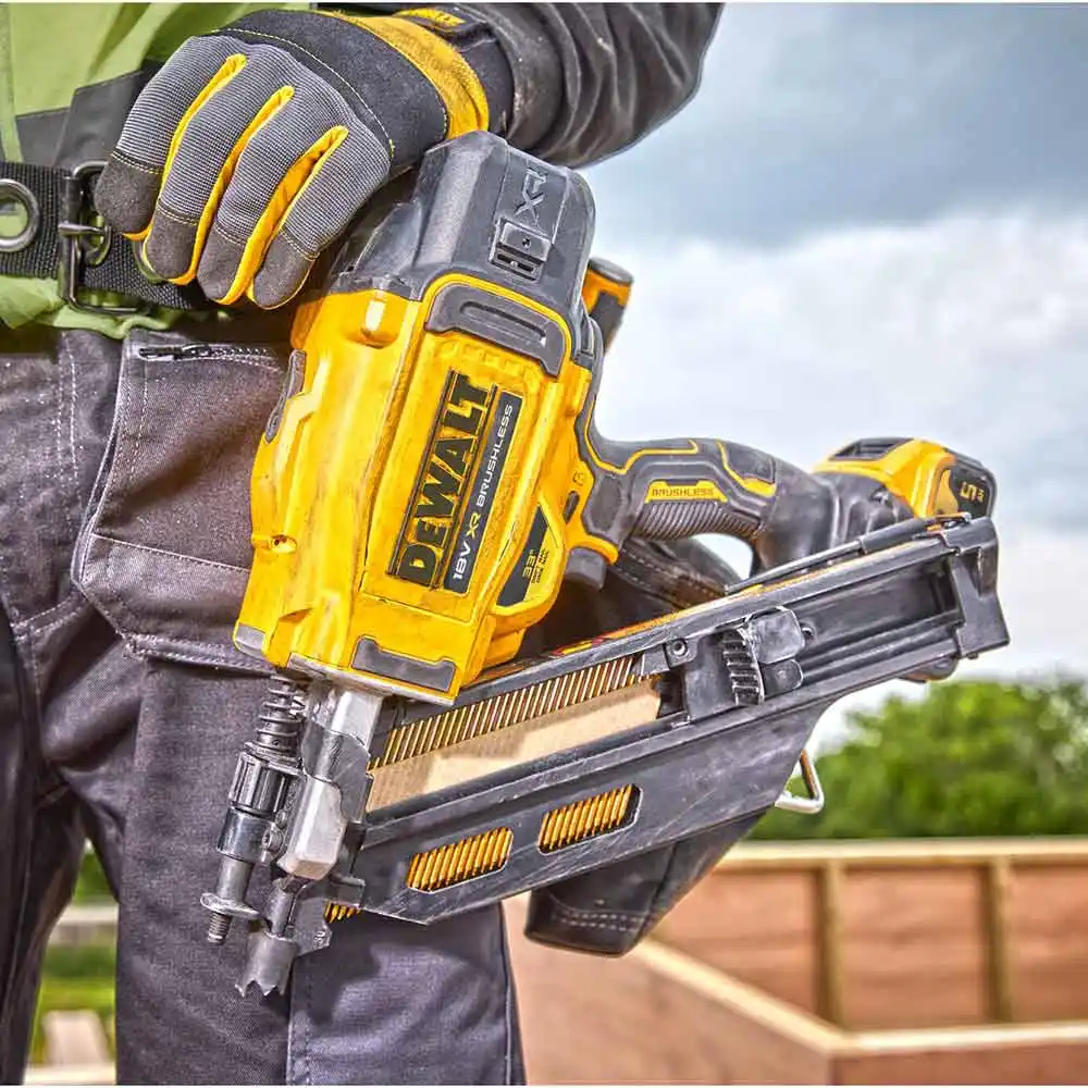 DEWALT 50-90mm Brushless Framer Nailer Skin DCN930N-XJ