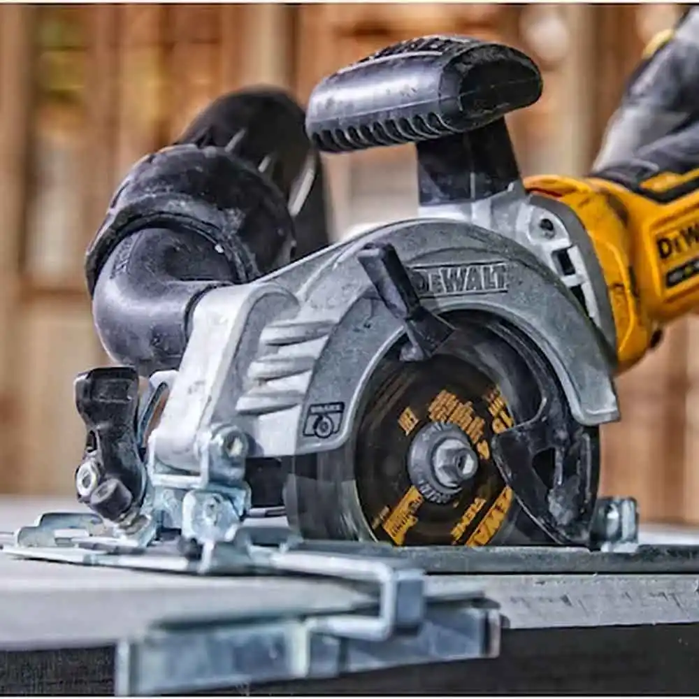 DEWALT 18V Brushless 115mm XR Circular Saw Skin DCS571NXJ