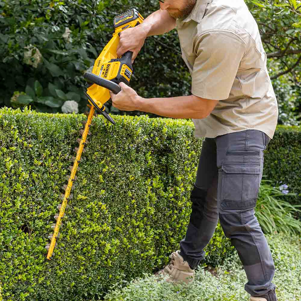 DEWALT 54V 660mm Hedge Trimmer Skin DCMHT573N-XE