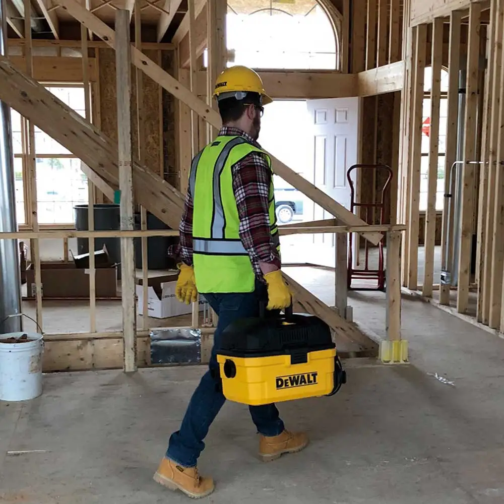 DEWALT 15-Litre Polyurethane Body Wet & Dry Vacuum DXV15T