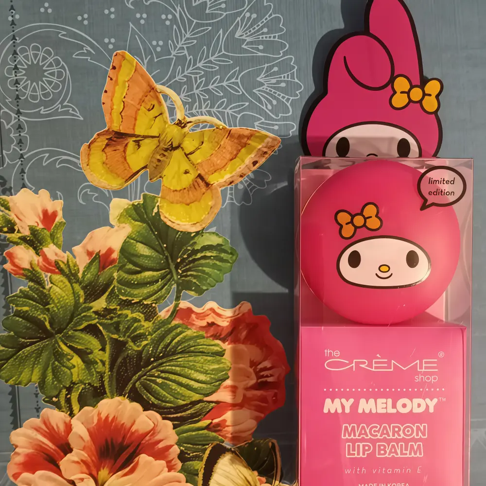 THE CREME SHOP Macaron Lip Blam My Melody Stawberry Ice Cream