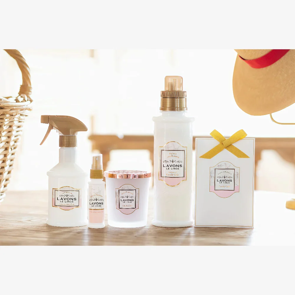 LAVONS -- Room Fragrance Lovely Chic