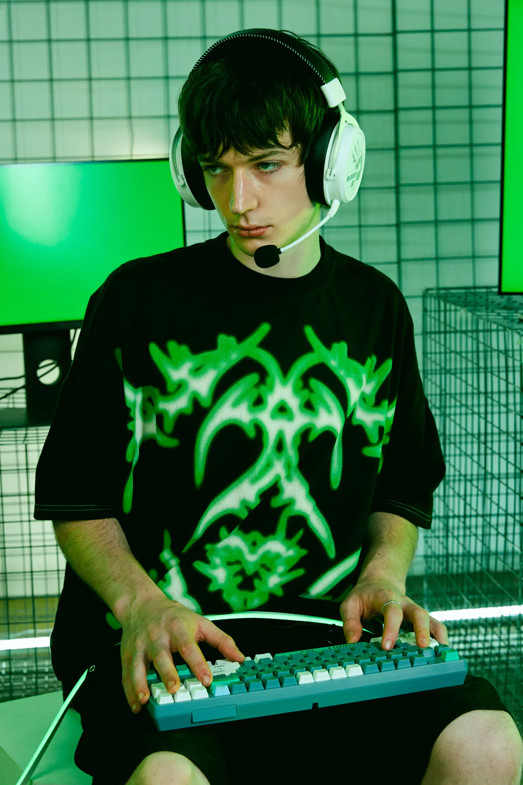 MR590 Multi-Mode W&W Headset (Sports white)