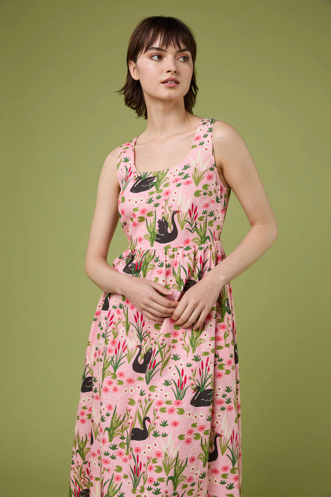 Pretty Swan Midi Dress