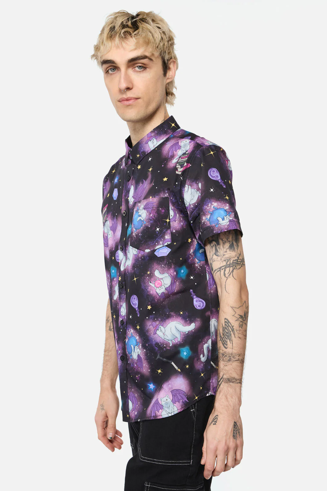 Witches Familiar SS Shirt